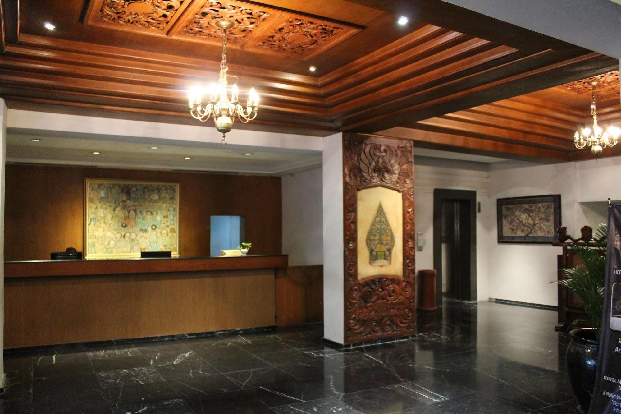 Hotel Mutiara Malioboro Yogyakarta Exteriör bild